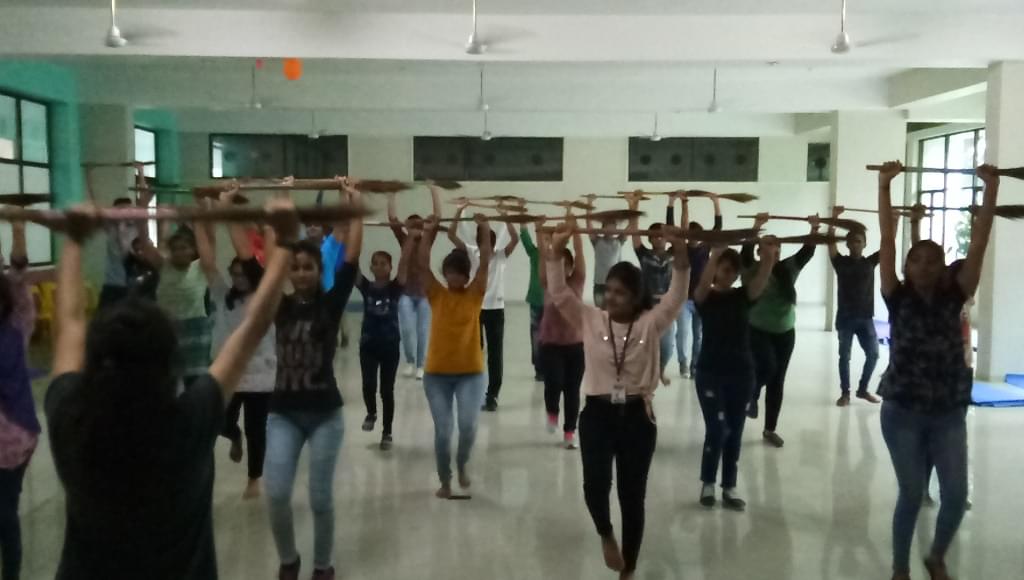 Shrimad Rajchandra College of Physiotherapy, Uka Tarsadia University Bardoli Activities photo 7